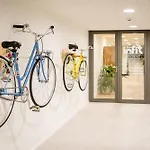 מלון Innside By Melia Zaragoza 4*